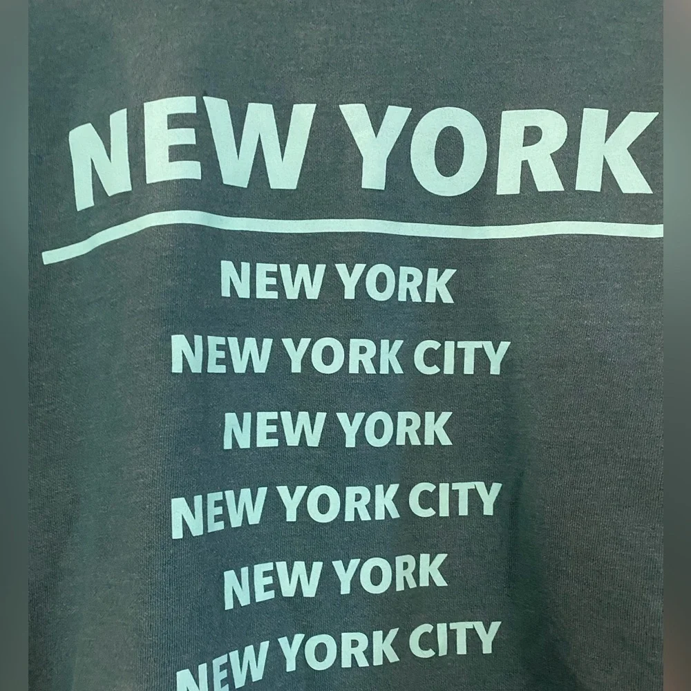 Wild Fable Womens M Crewneck‎ Sweatshirt New York City Cropped Teal pullover top - Picture 10 of 11